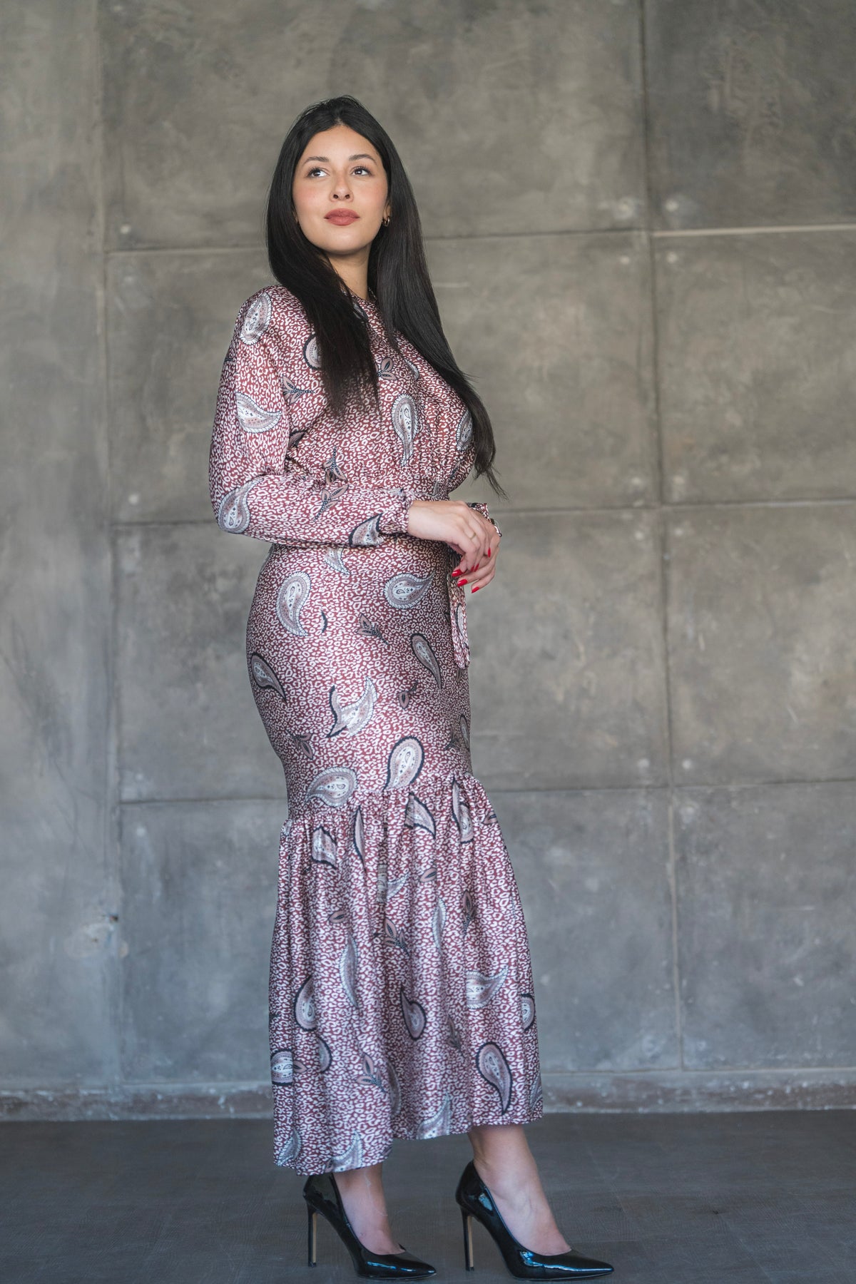 Warm Rose Paisley Print Satin Tiered Midi Dress