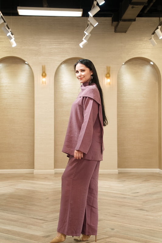 My City Chic Two-Piece Pants Set with Flowing Cape