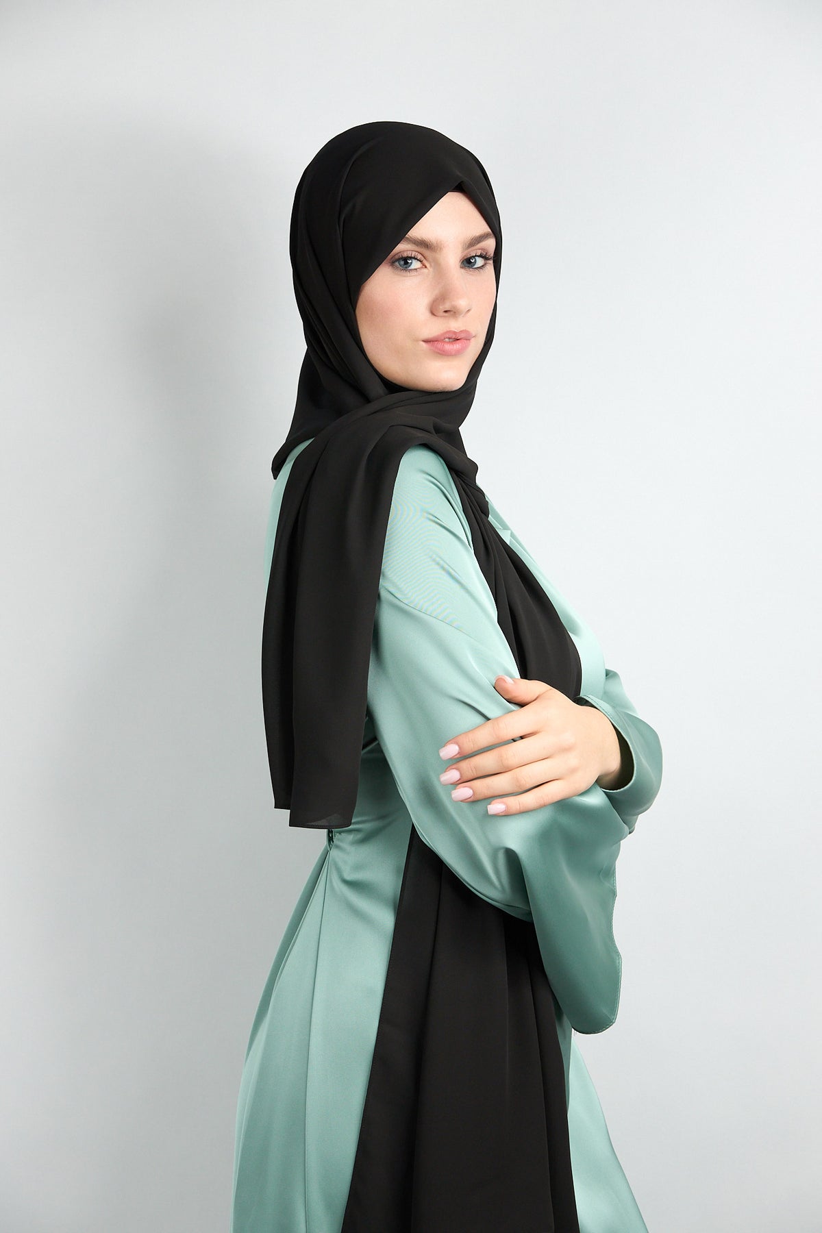 Diamond Chiffon Hijab with Matching Undercap Black