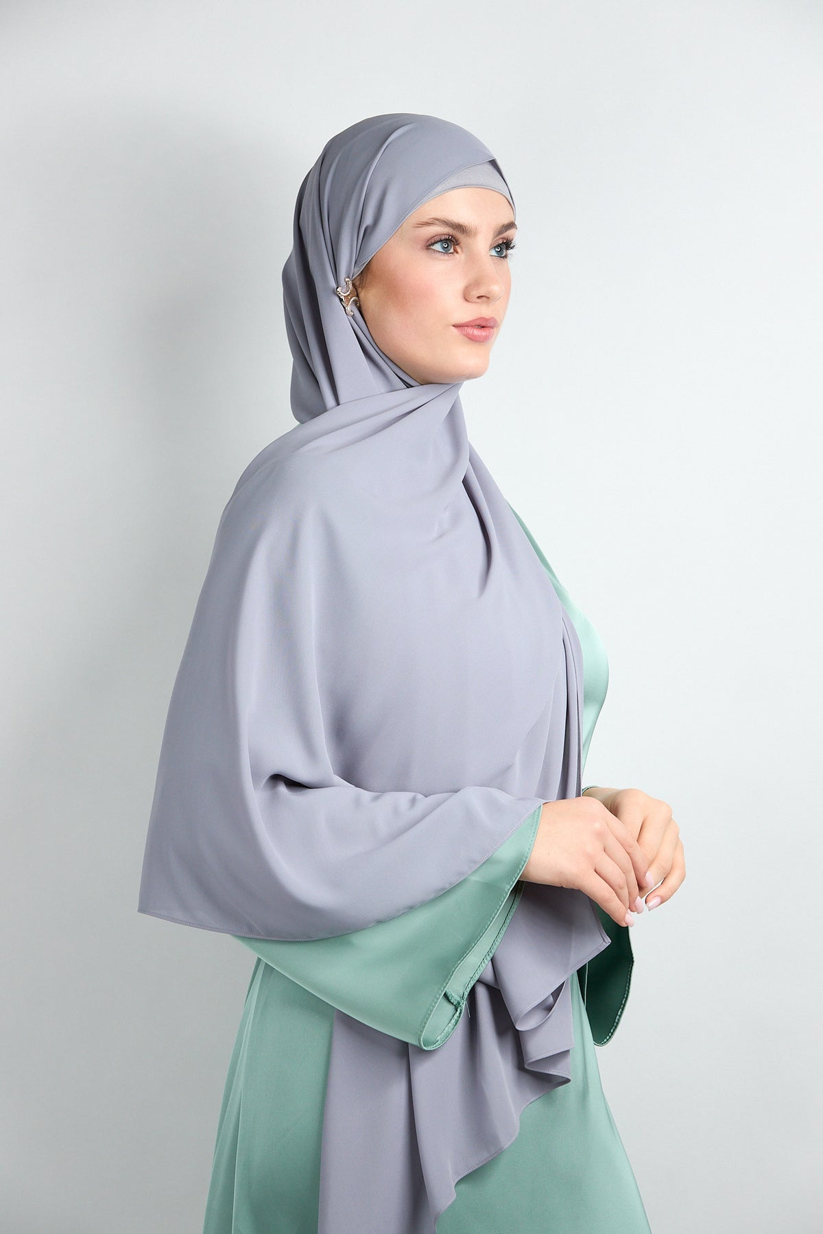 Diamond Chiffon Hijab with Matching Undercap Gray