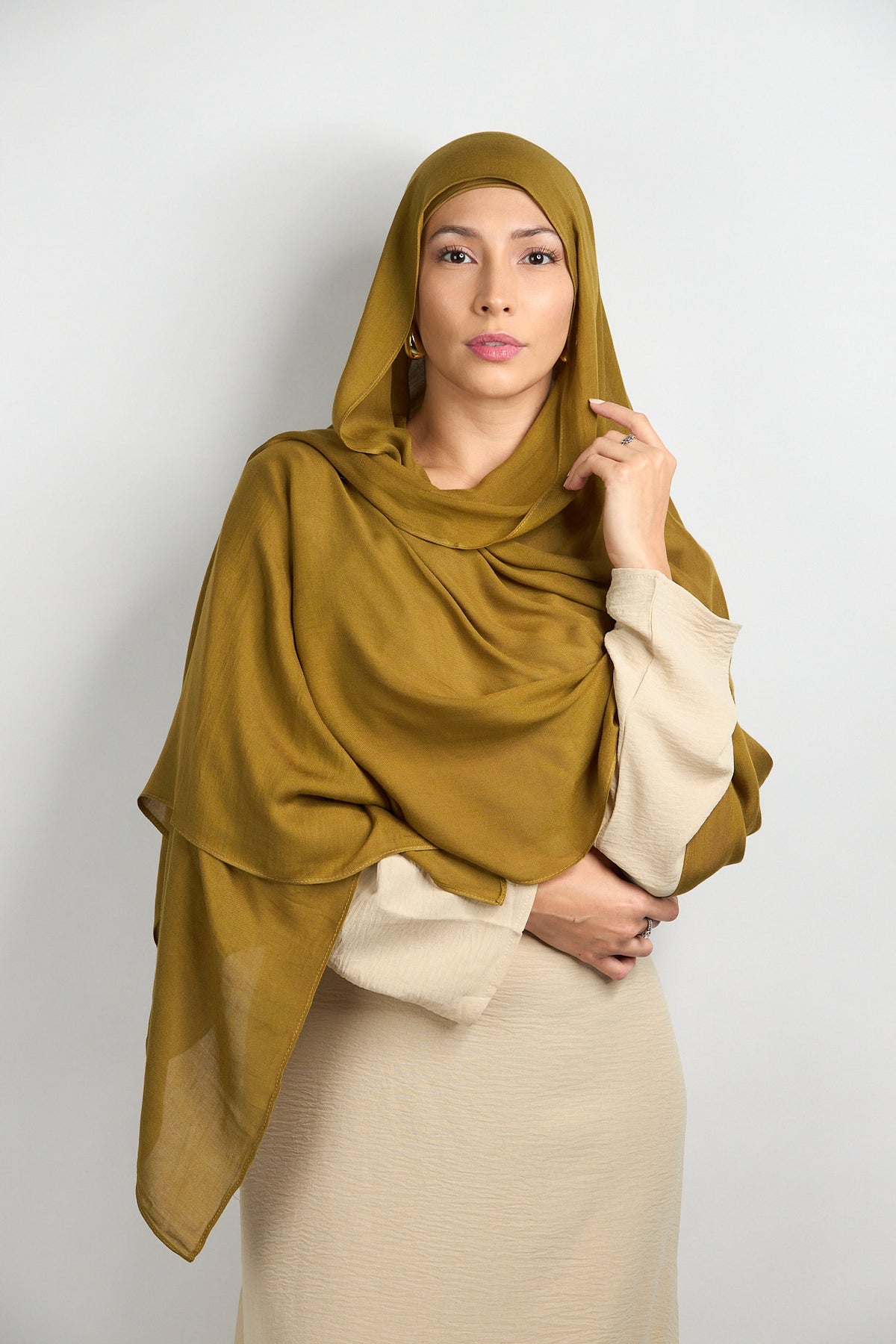 Modal Hijab With Matching Undercap Olive
