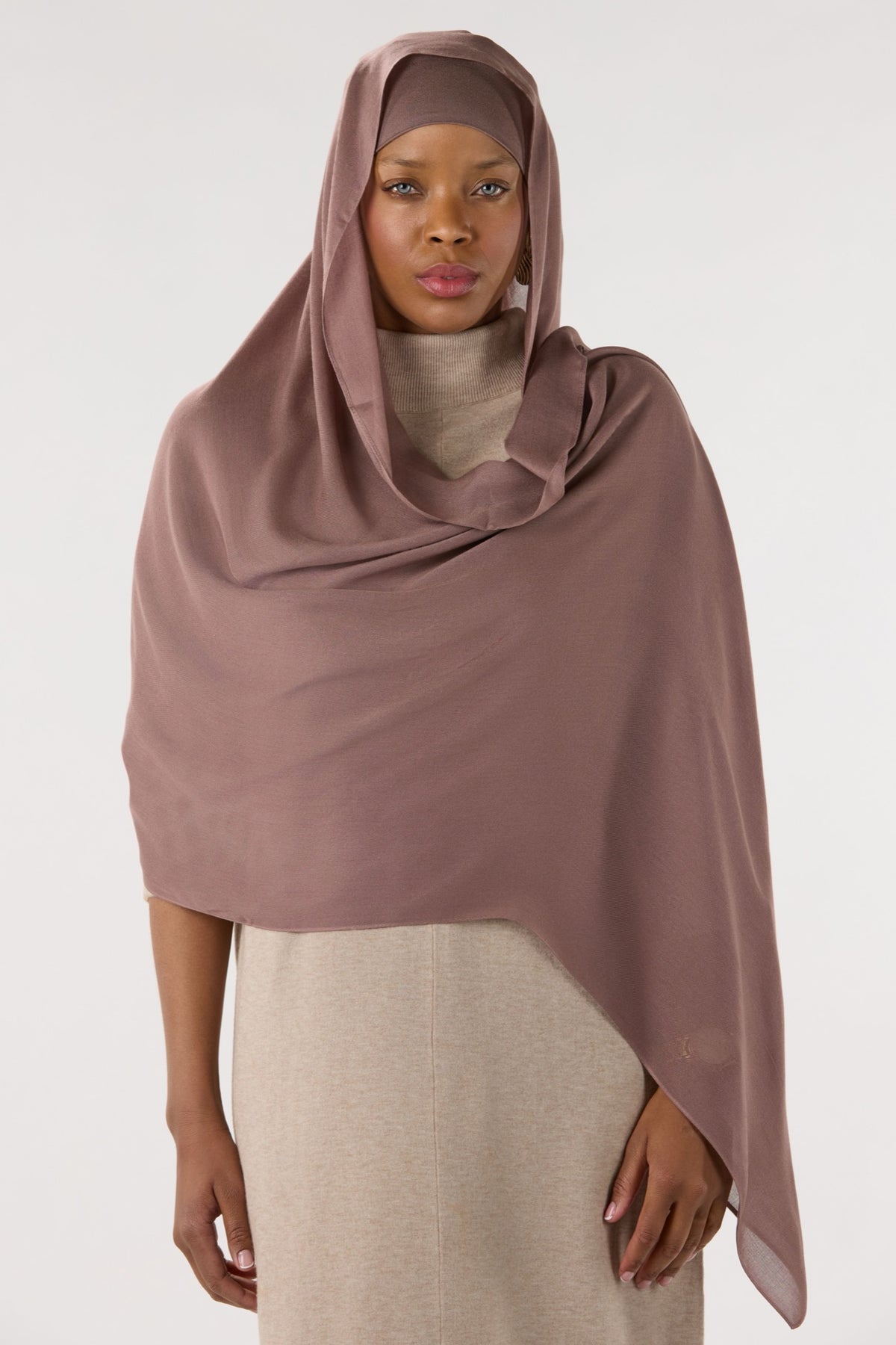 Dark Saddale Modal Hijab With Undercap