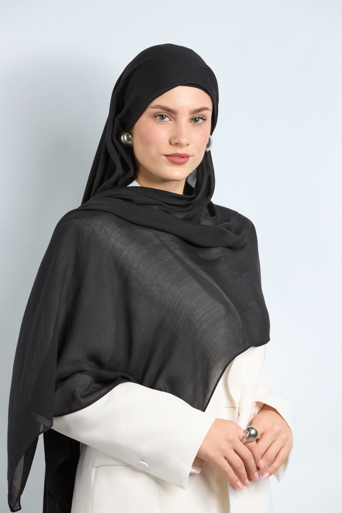 Modal Hijab with Matching Undercap Black