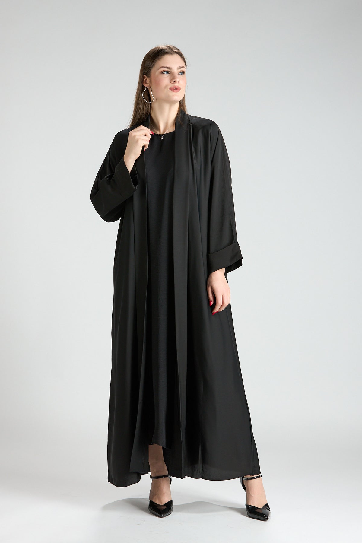 Noor Black Belted V-Neck 3-Piece Abaya