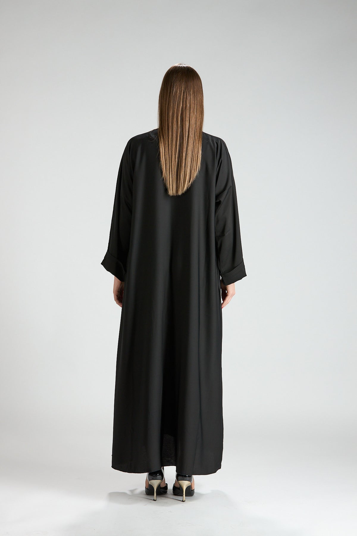 Noor Black Belted V-Neck 3-Piece Abaya