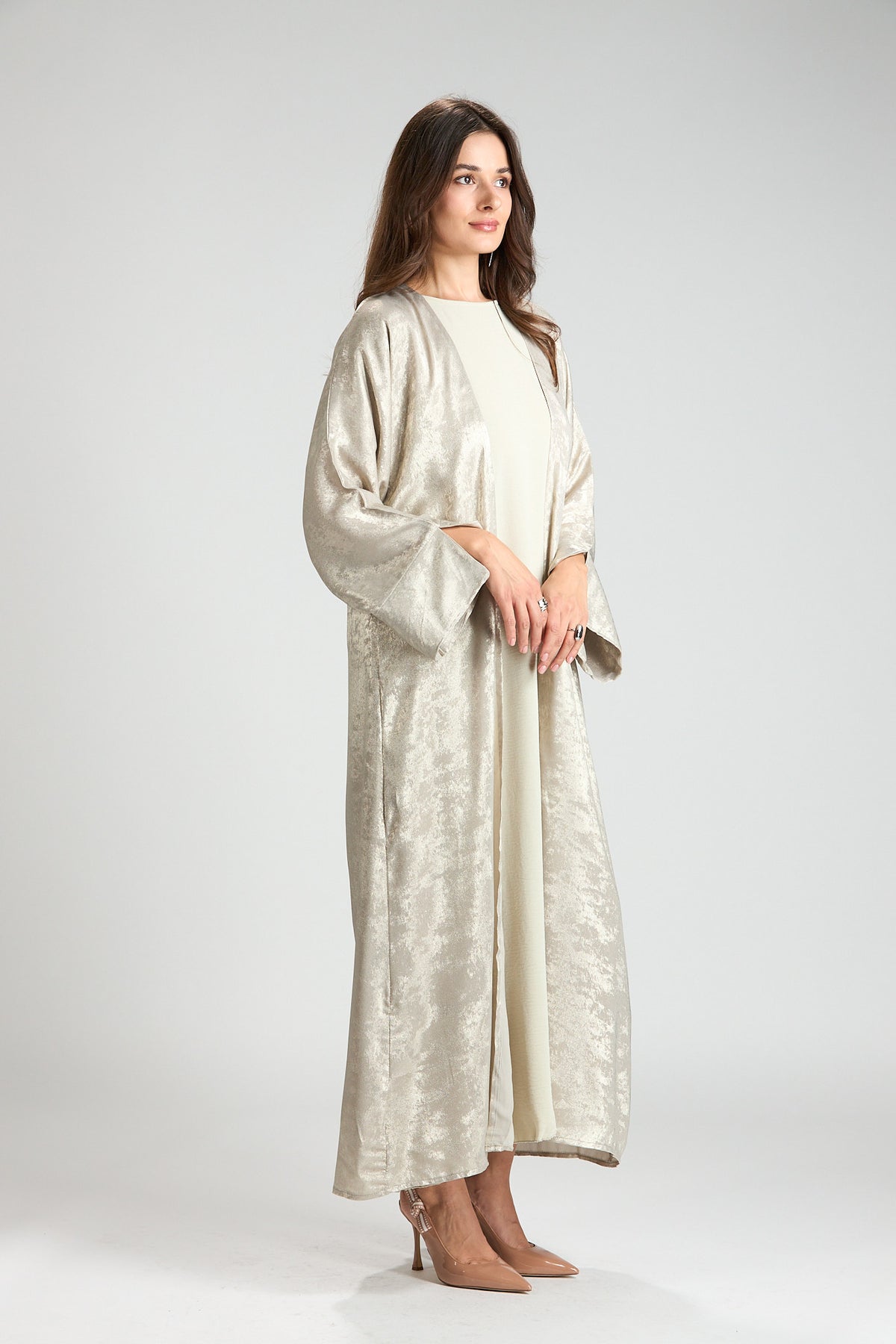 Champagne Éclat Metallic 3-Piece Open Abaya with Inner Dress