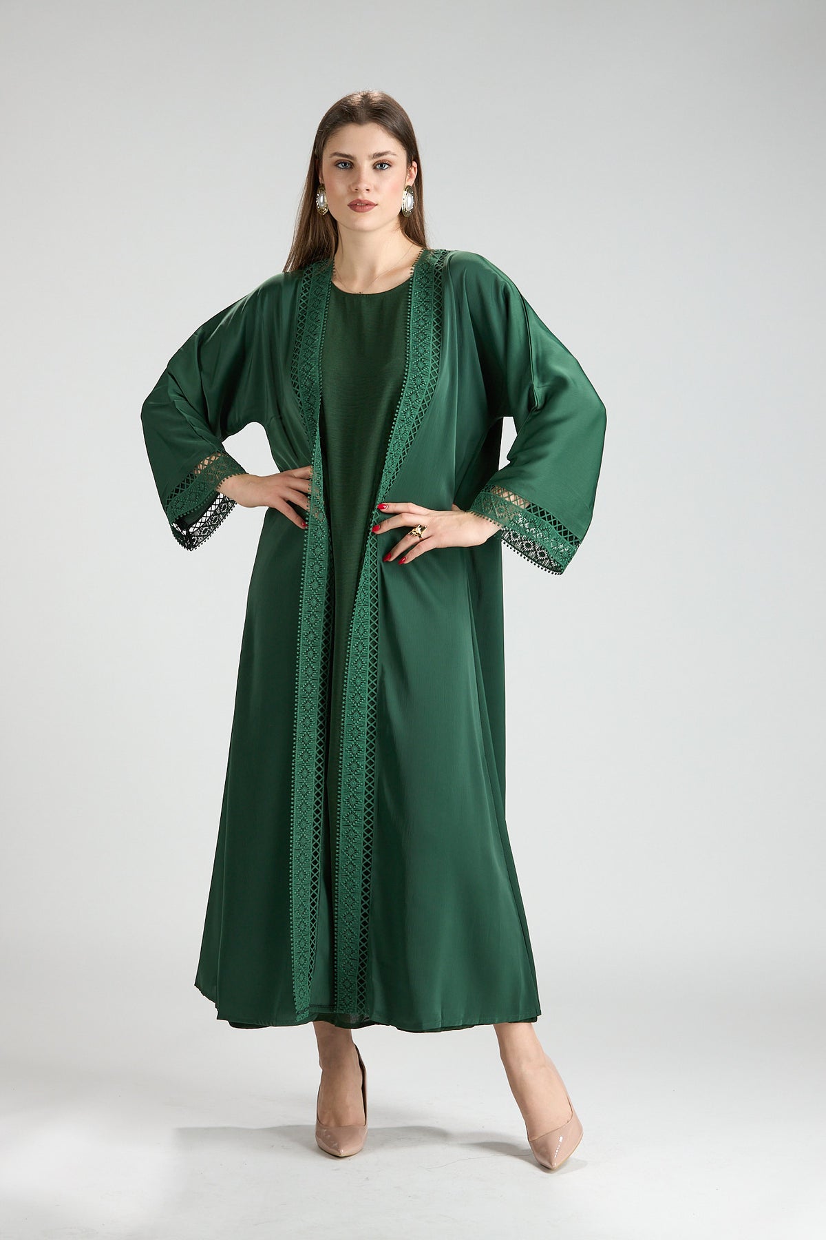Renad Emerald Green Embroidered 3-Piece Abaya