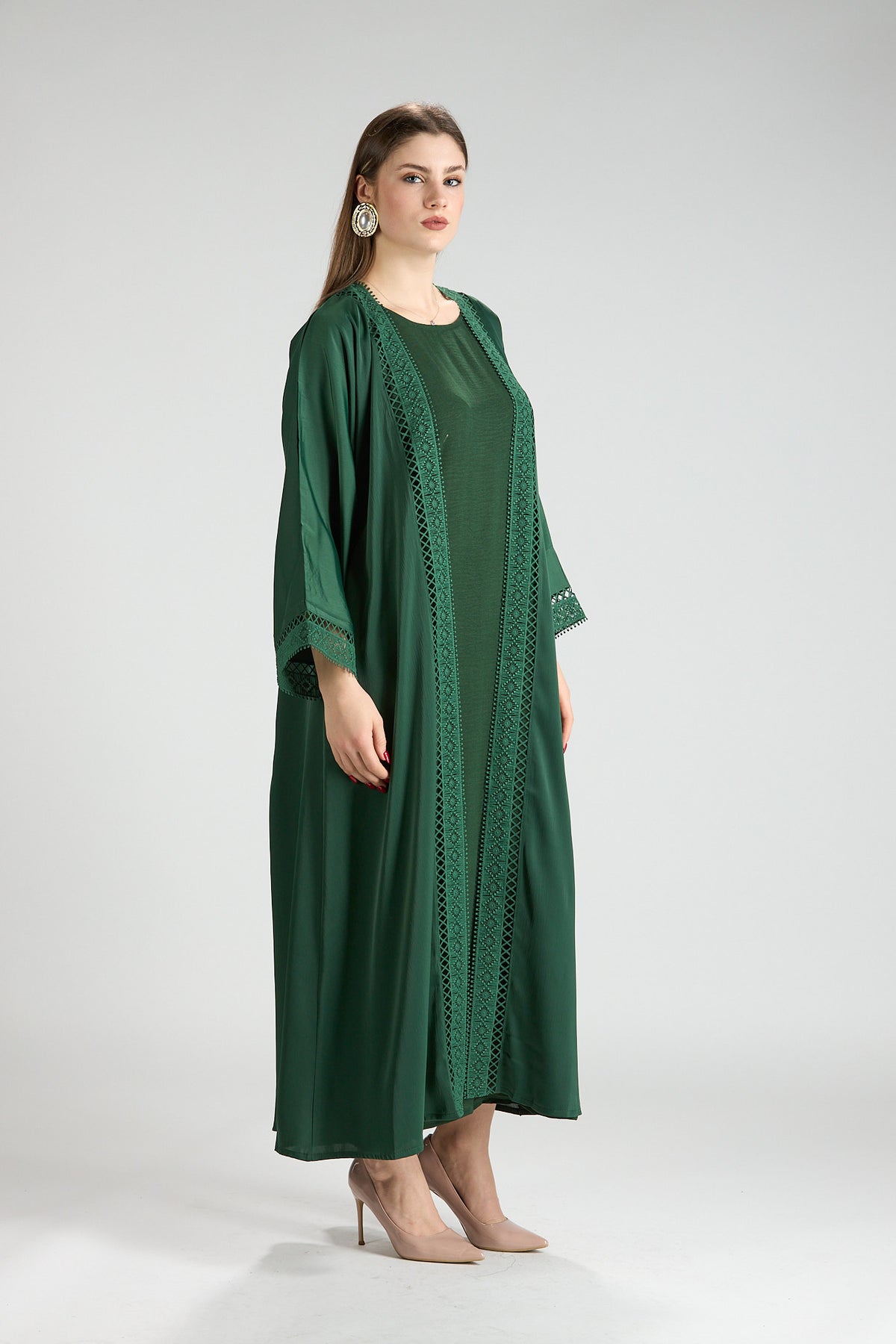 Renad Emerald Green Embroidered 3-Piece Abaya