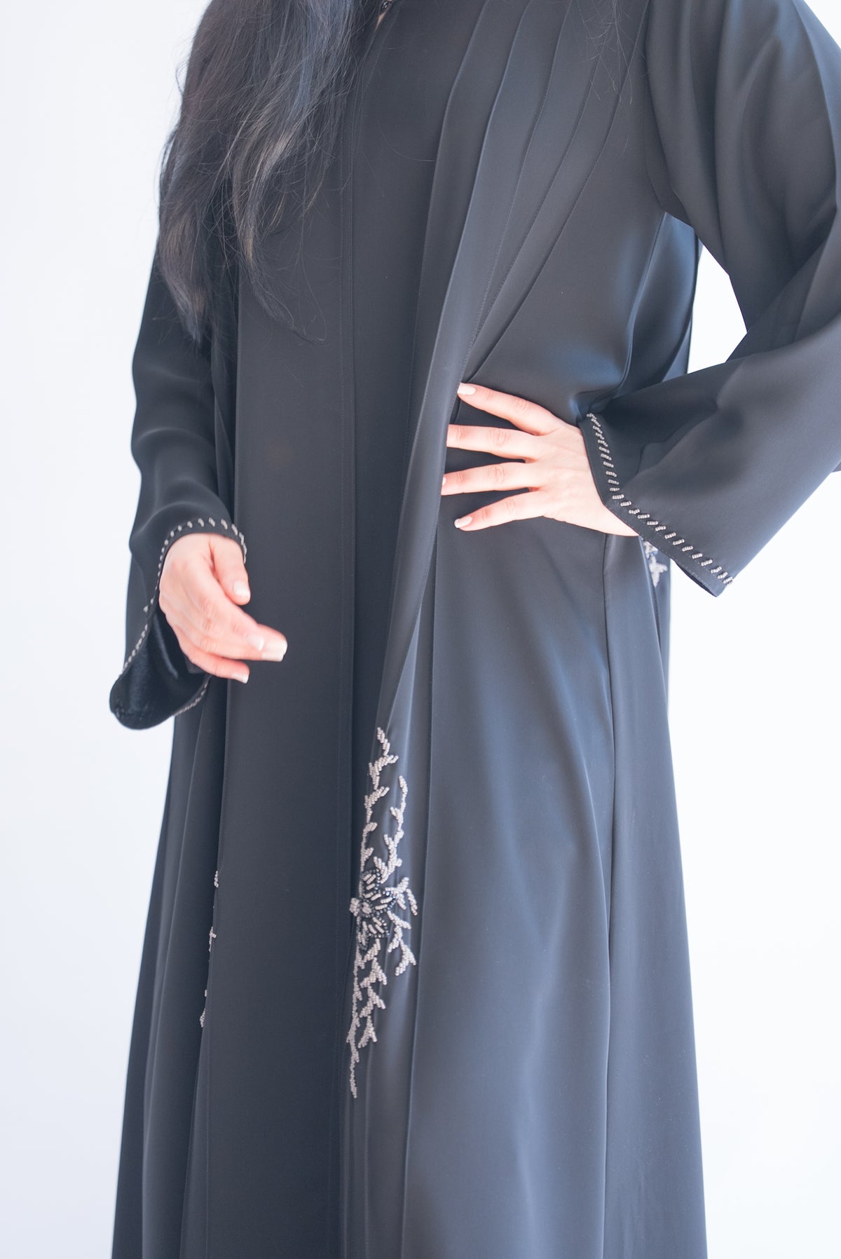 Gorgena Black Embroidered Pleated Nida Abaya