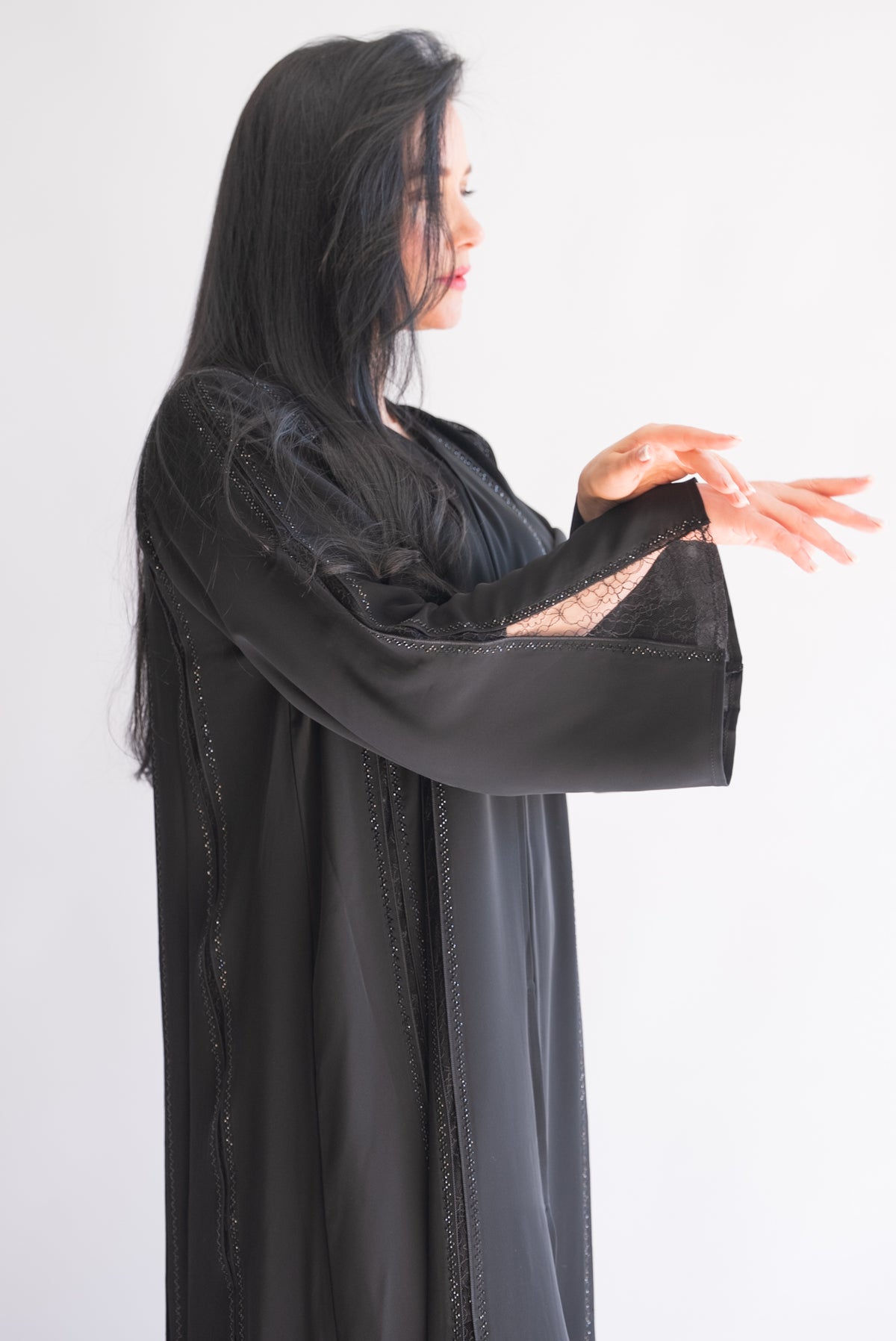 Anna Dubai Luxury Black Abaya