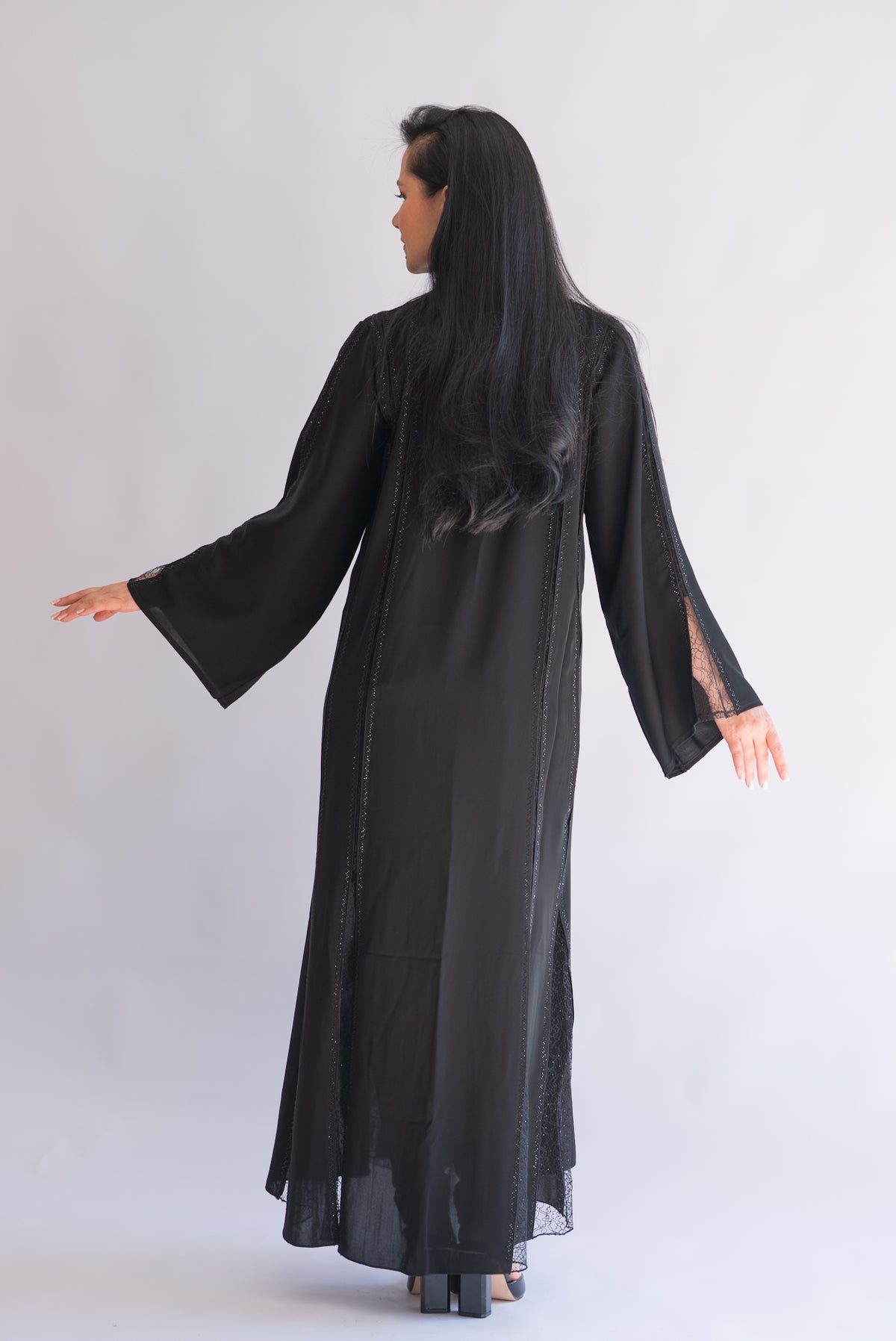 Anna Dubai Luxury Black Abaya