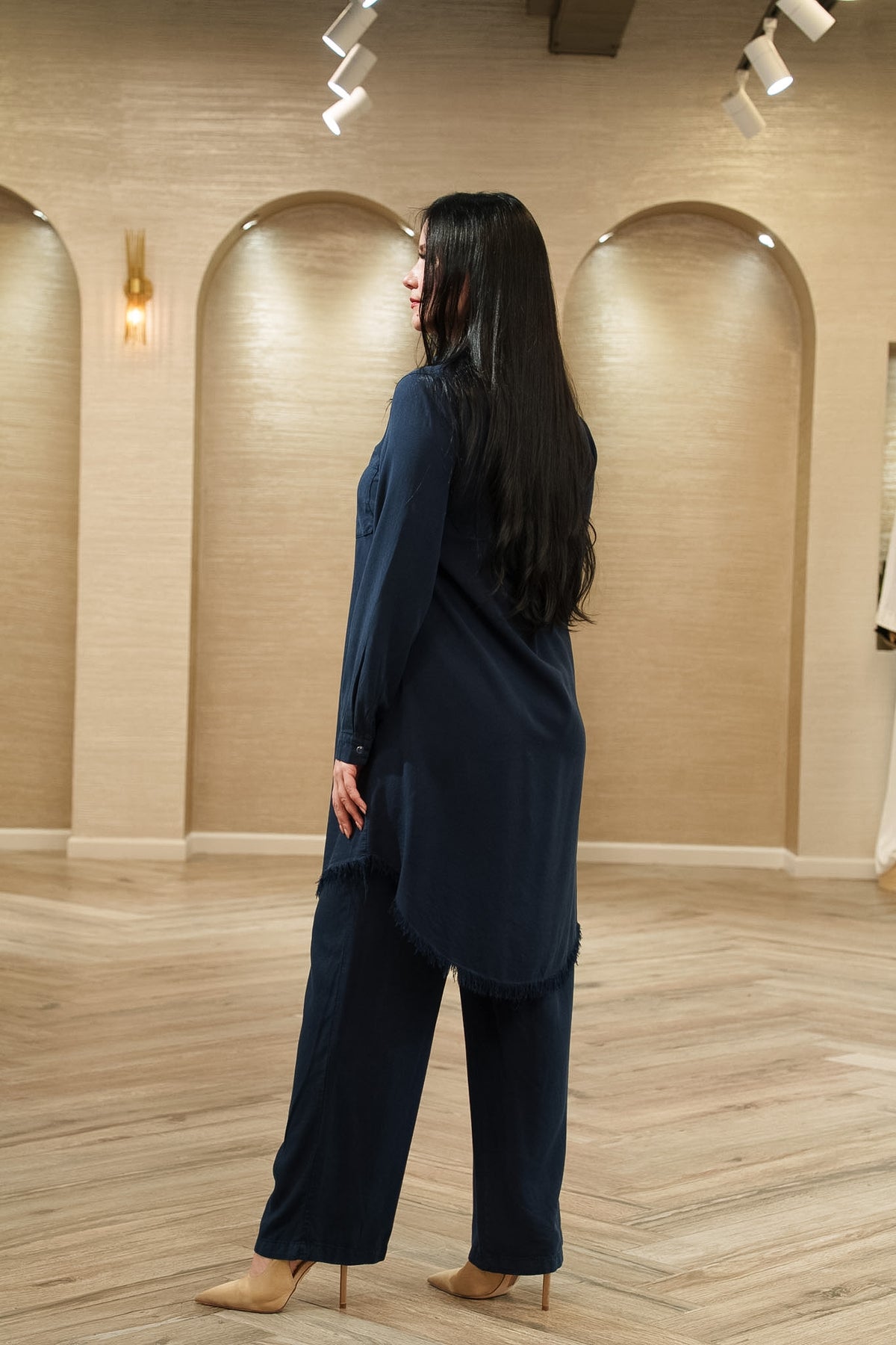 Fringe-Hem Longline Shirt &amp; Wide-Leg Pants 2-Piece Set