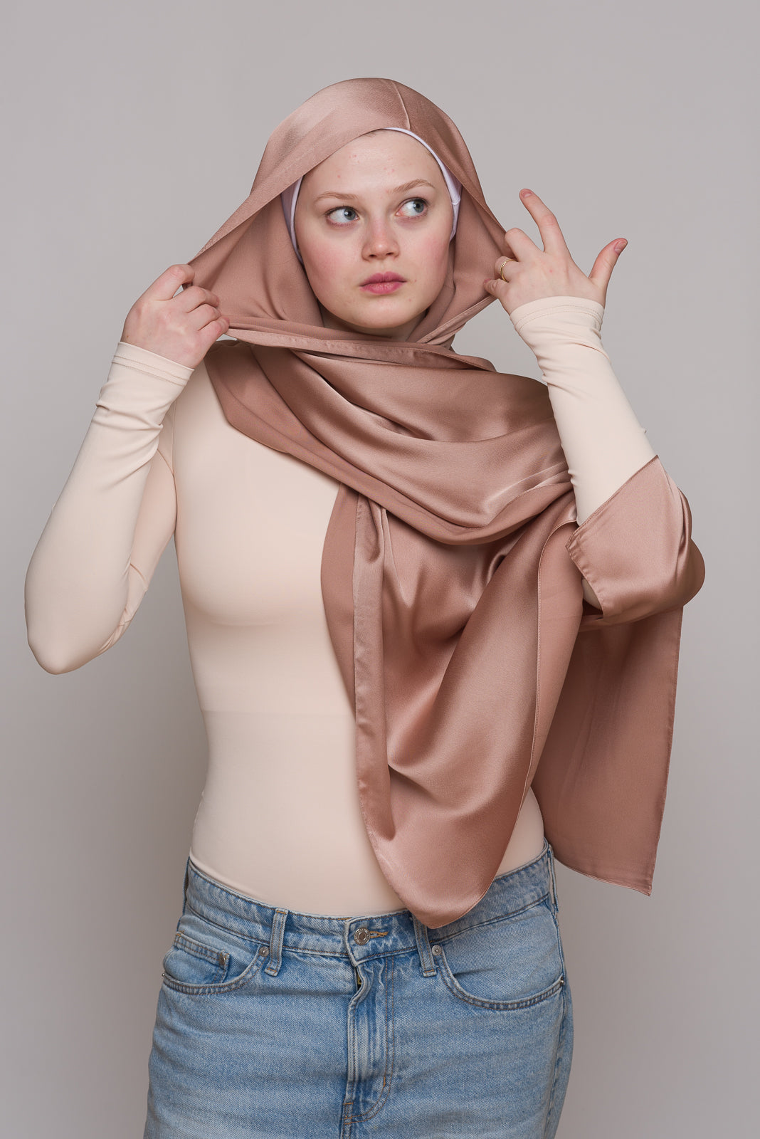 RASPBERRY TRUFFLE NIGHT SATIN HIJAB