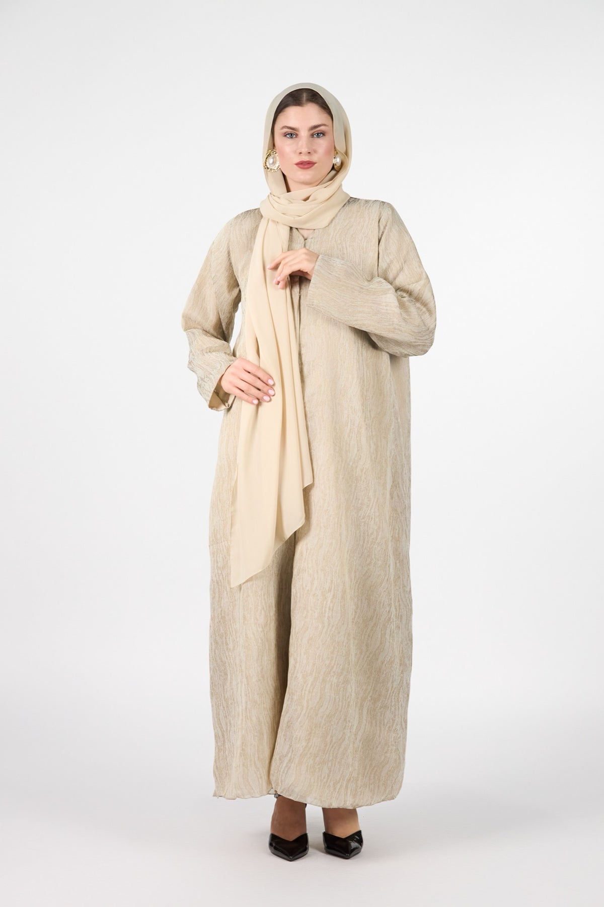 Pearl Essence Golden Veil Textured 3-Piece Abaya