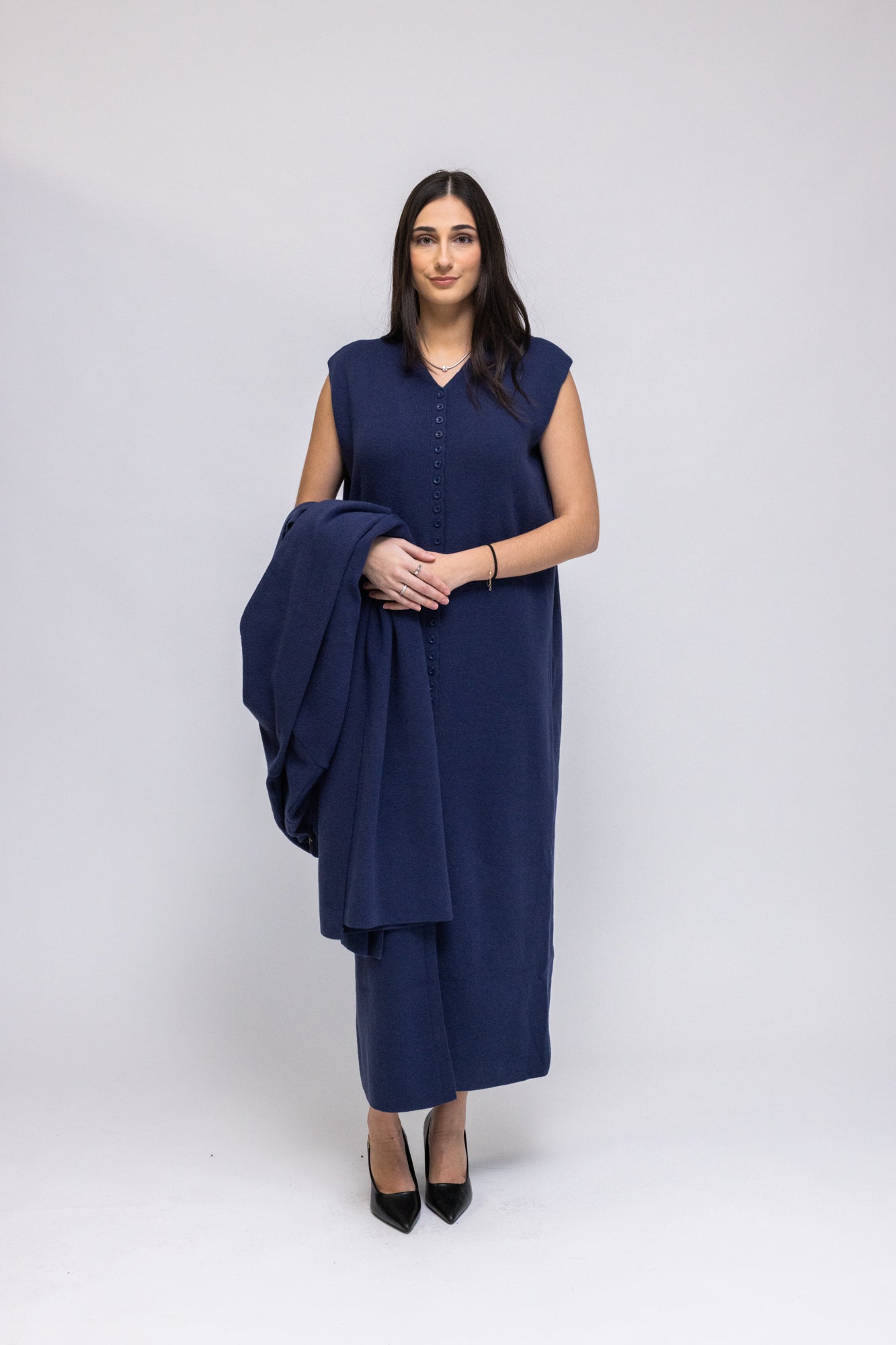 Button-Front Knit Maxi Dress with Matching Cardigan L/XL / Maroon Button-Front Knit Maxi Dress with Matching Cardigan L/XL / Maroon
