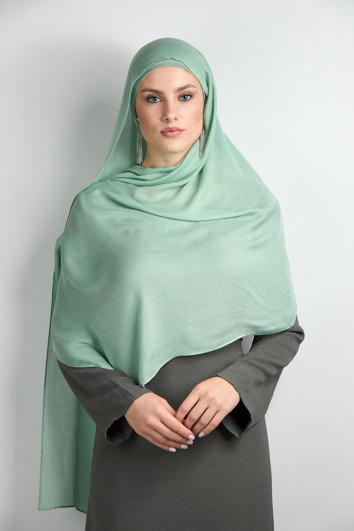 Modal Hijab with Matching Undercap Matcha 