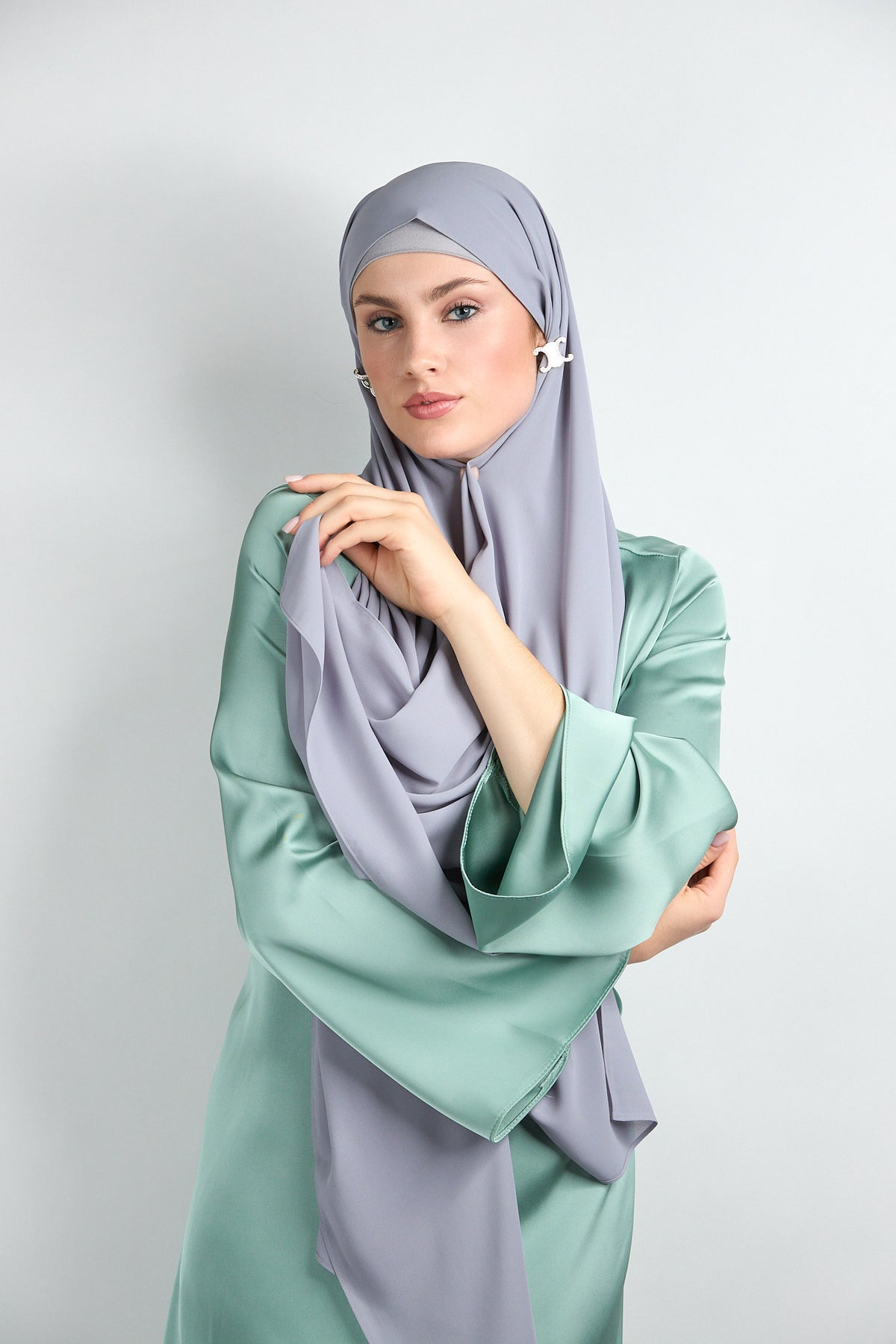 Diamond Chiffon Hijab with Matching Undercap Gray 