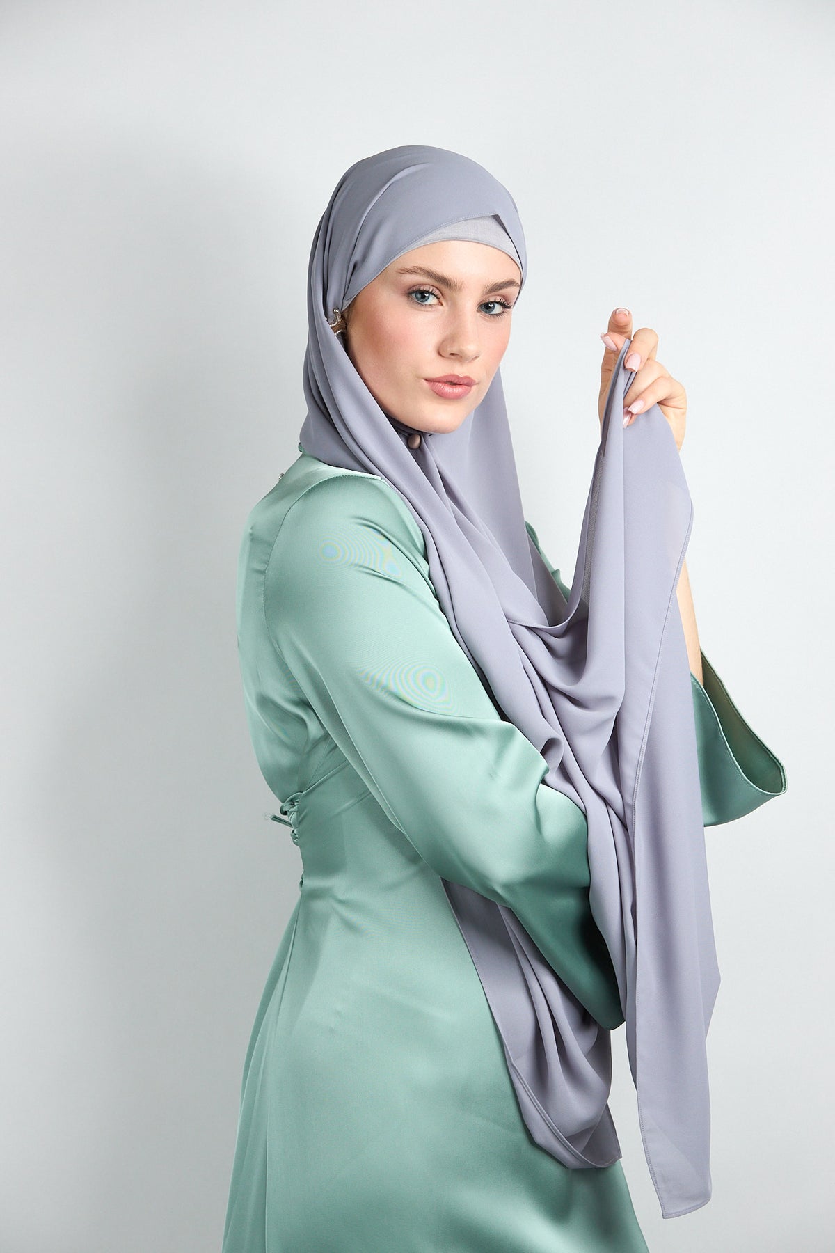 Diamond Chiffon Hijab with Matching Undercap Gray 