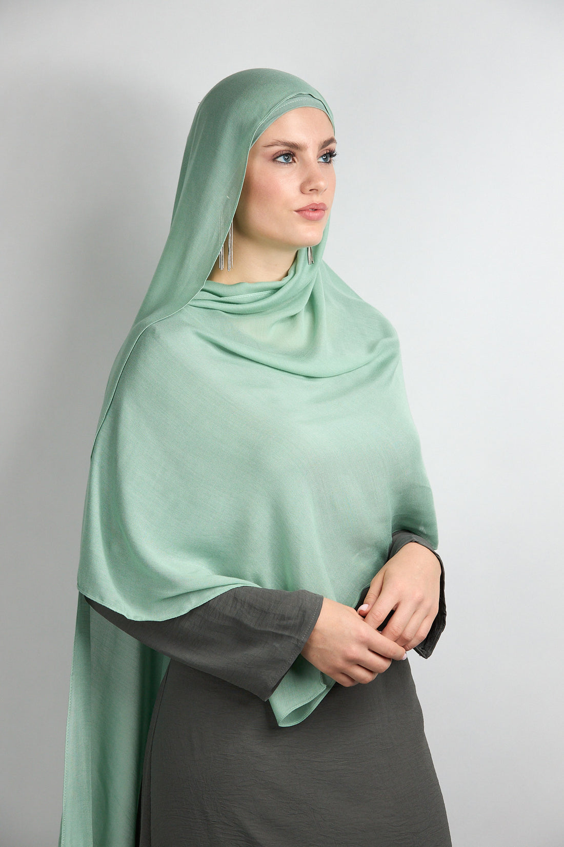 Modal Hijab With Matching Undercap Matcha 