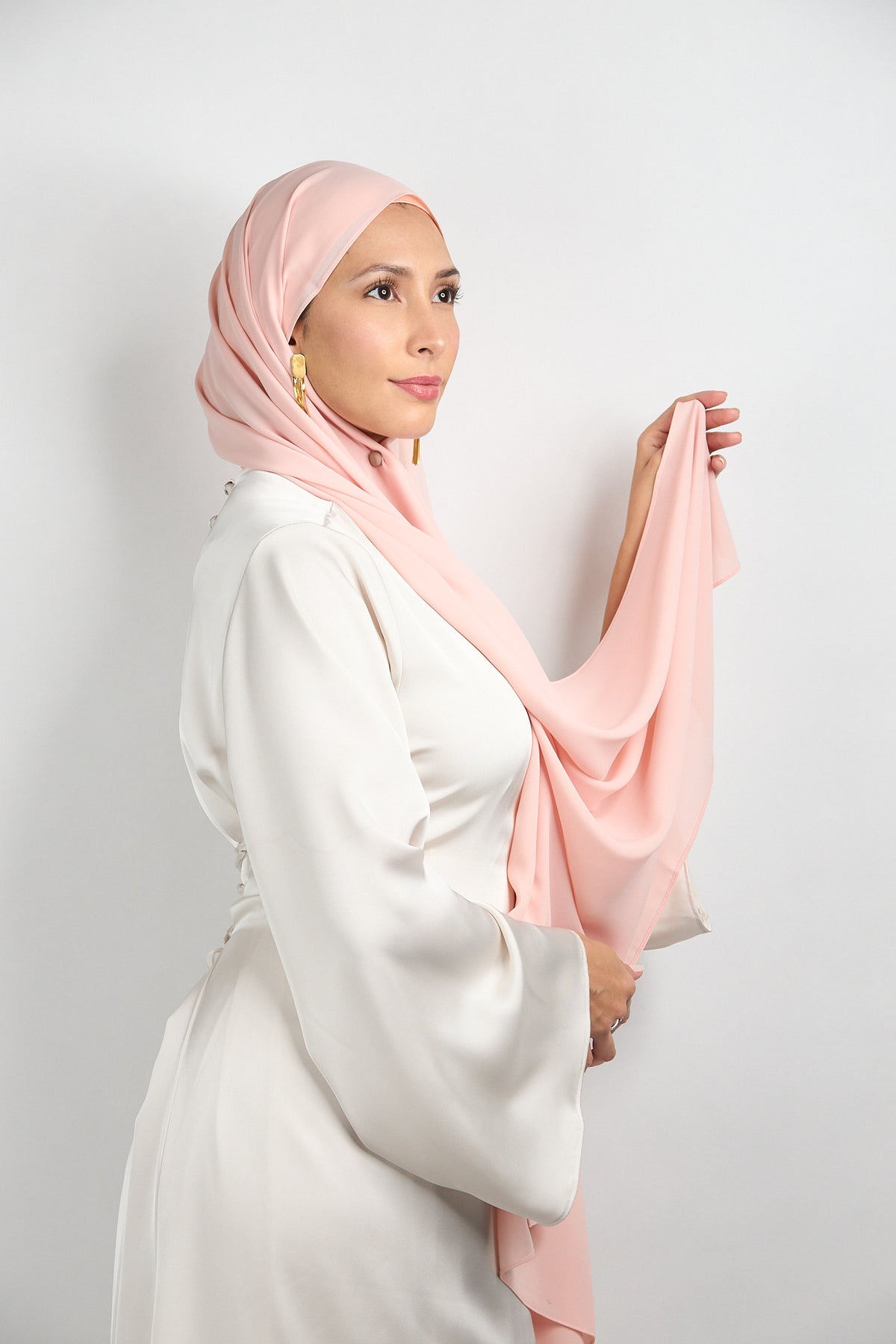 Diamond Chiffon Hijab with Undercap Salmon Pink 