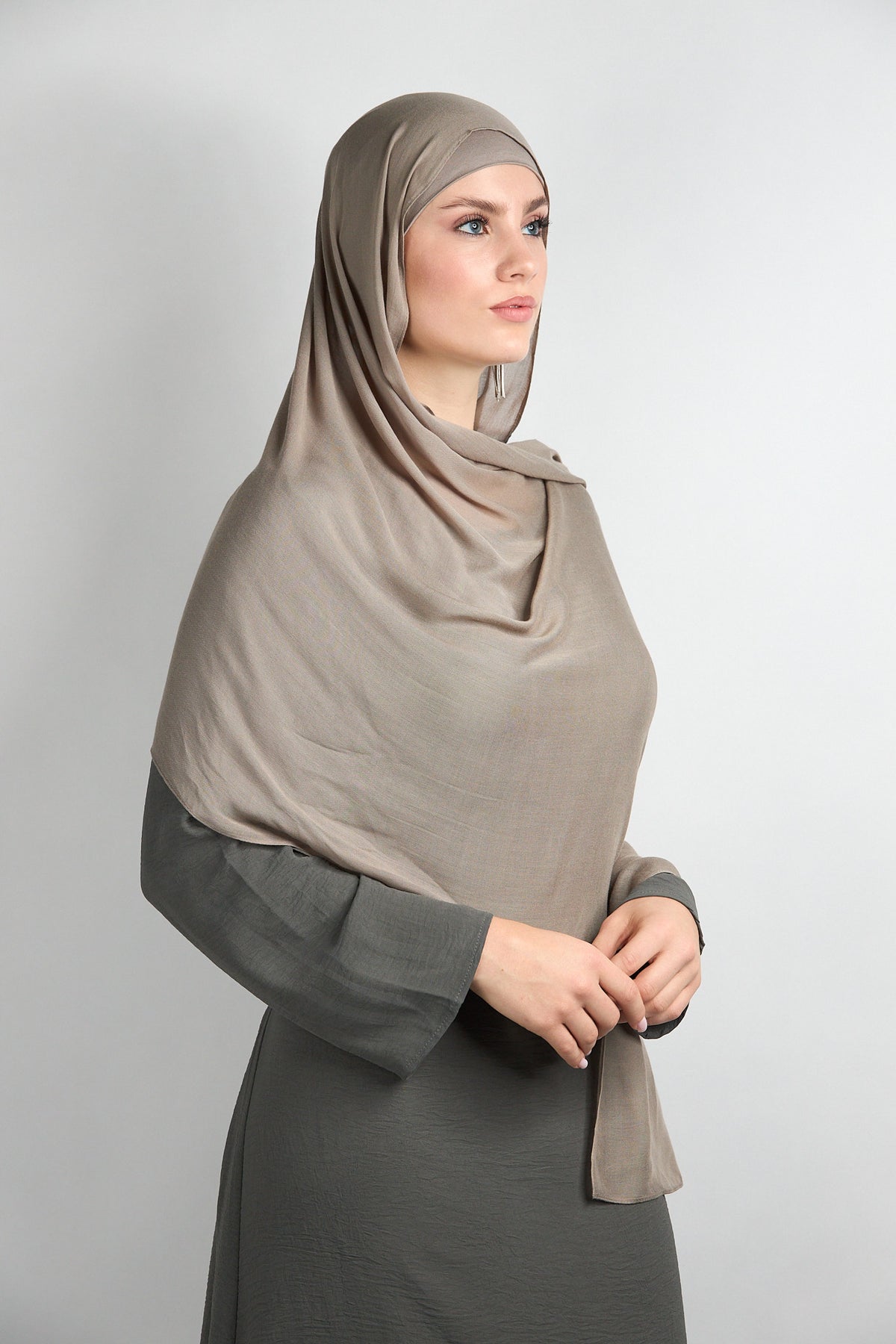 Modal Hijab With Matching Undercap Shade Grown 