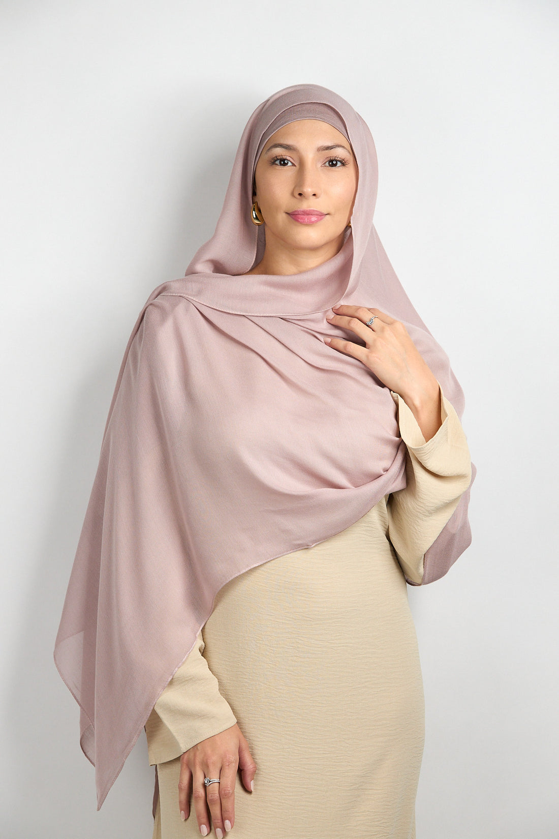 Light Modal Hijab With Matching Undercap Pink Grege 