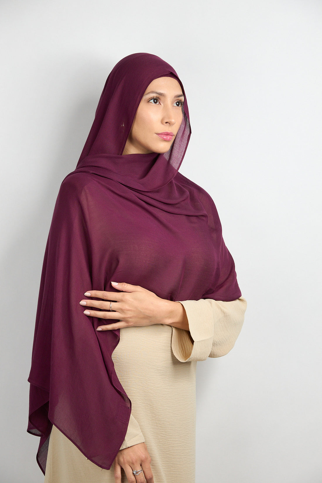 Modal Hijab With Matching Undercap Eggplant 