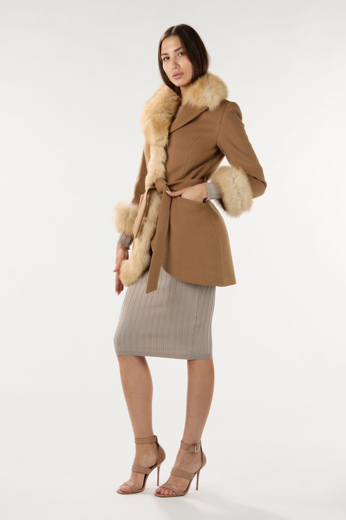 Short Camel Real Authentic Fox Fur Coat