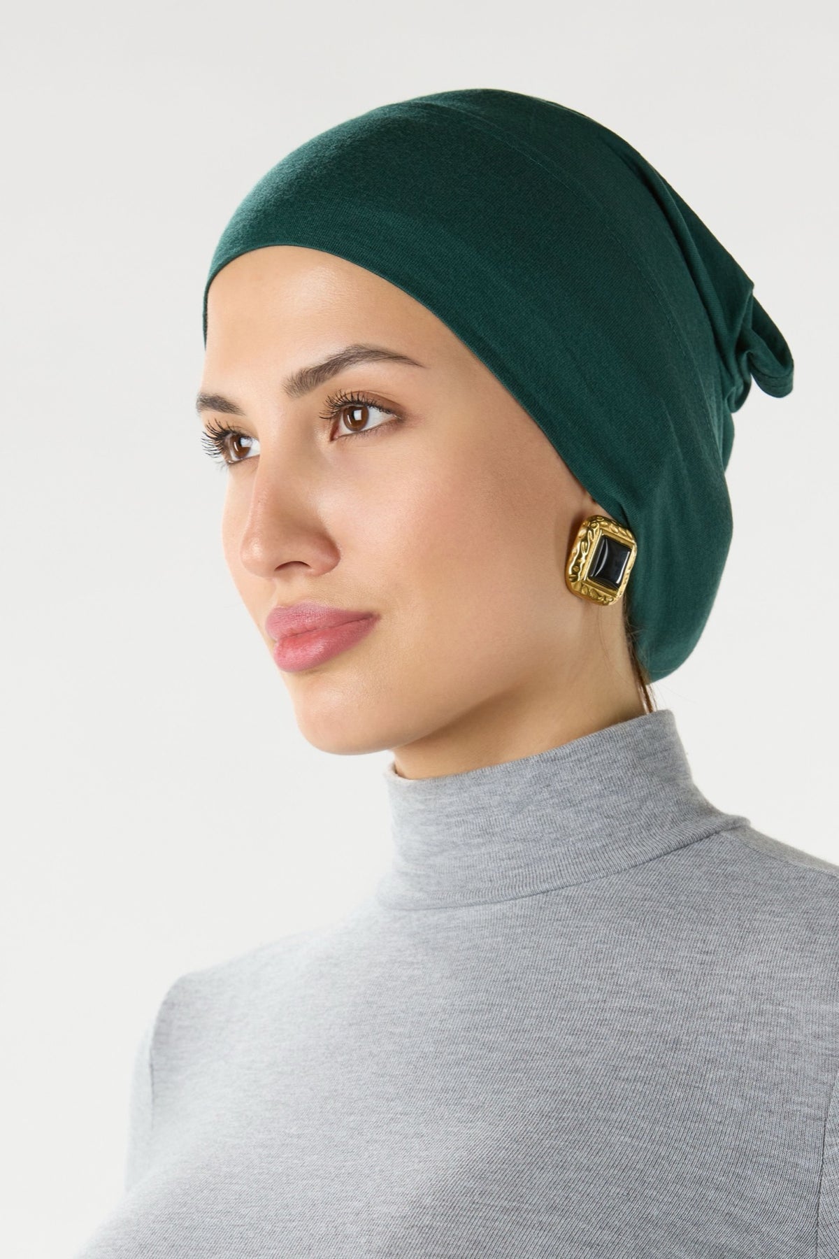 Modal Hijab With Matching Undercap Pine Green 