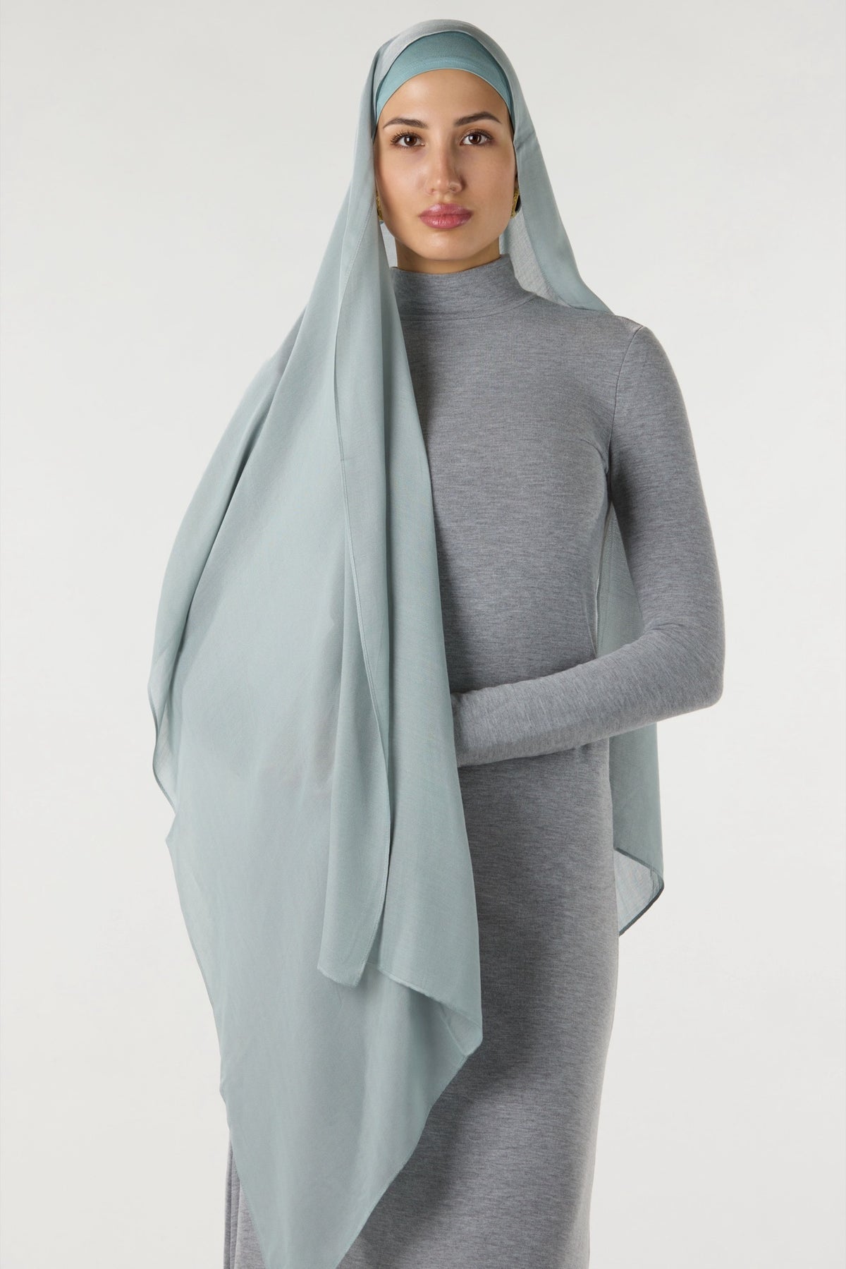 Modal Hijab With Matching Undercap Aqua 
