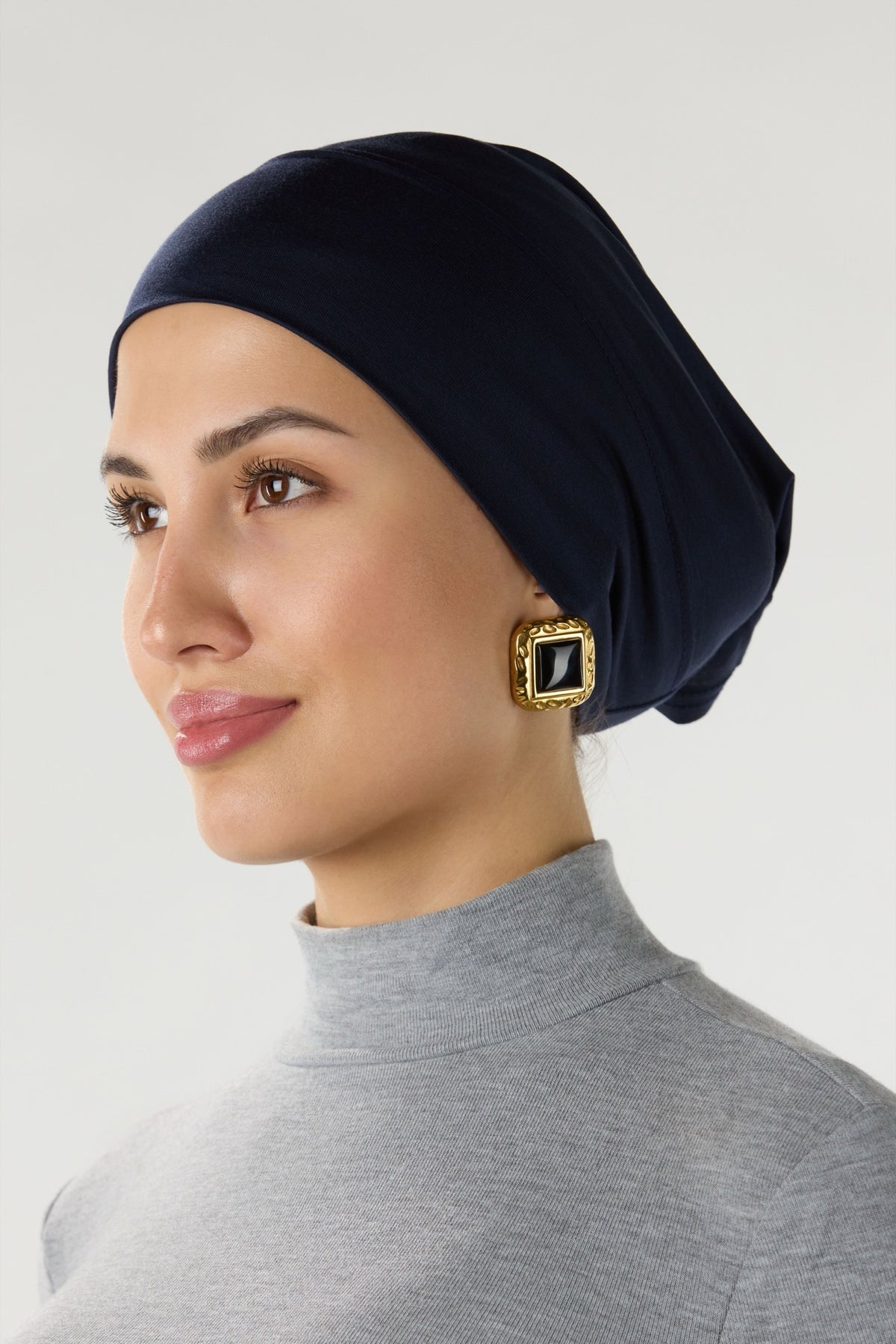Modal Hijab With Matching Undercap Dark Navy