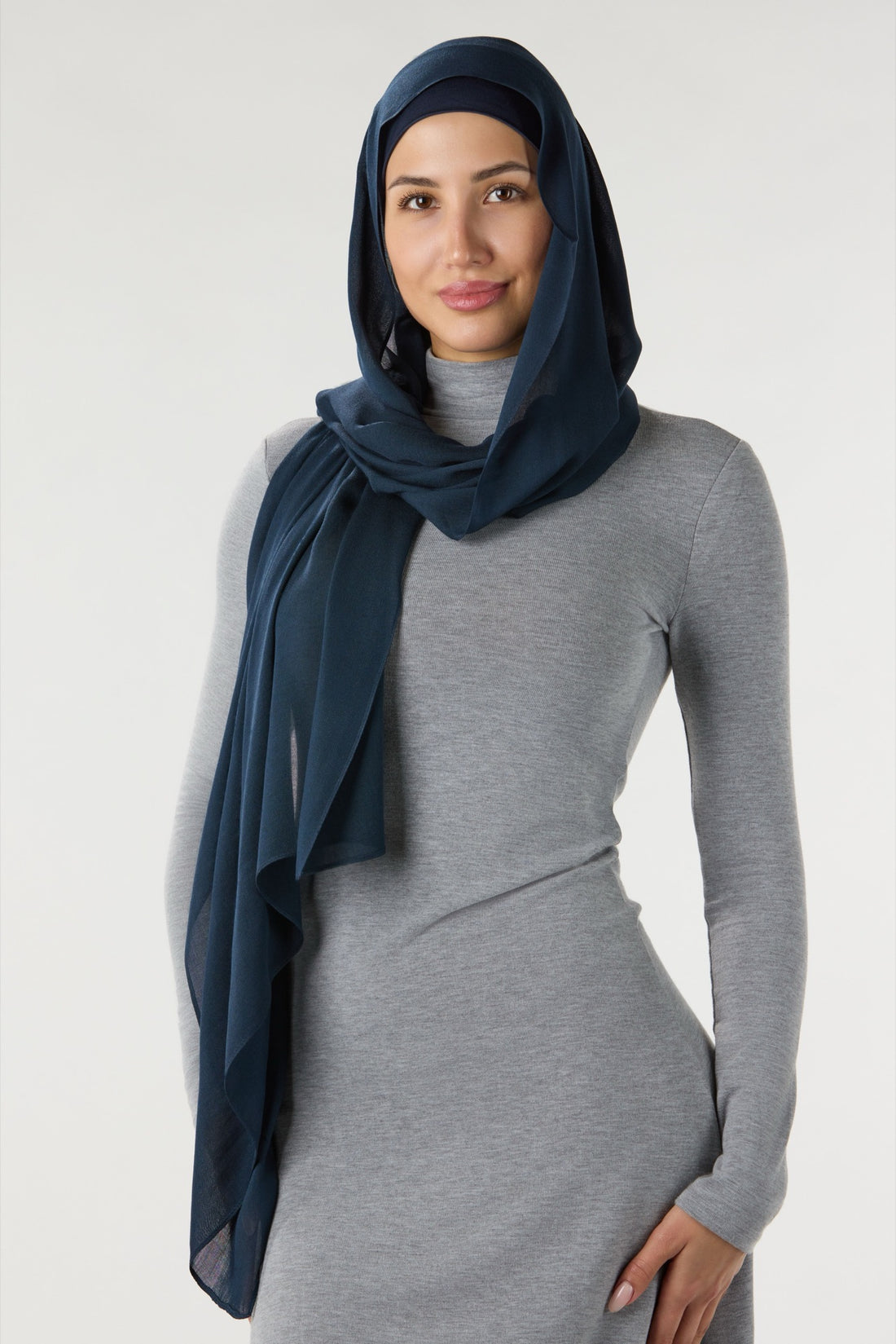 Modal Hijab With Matching Undercap Dark Navy