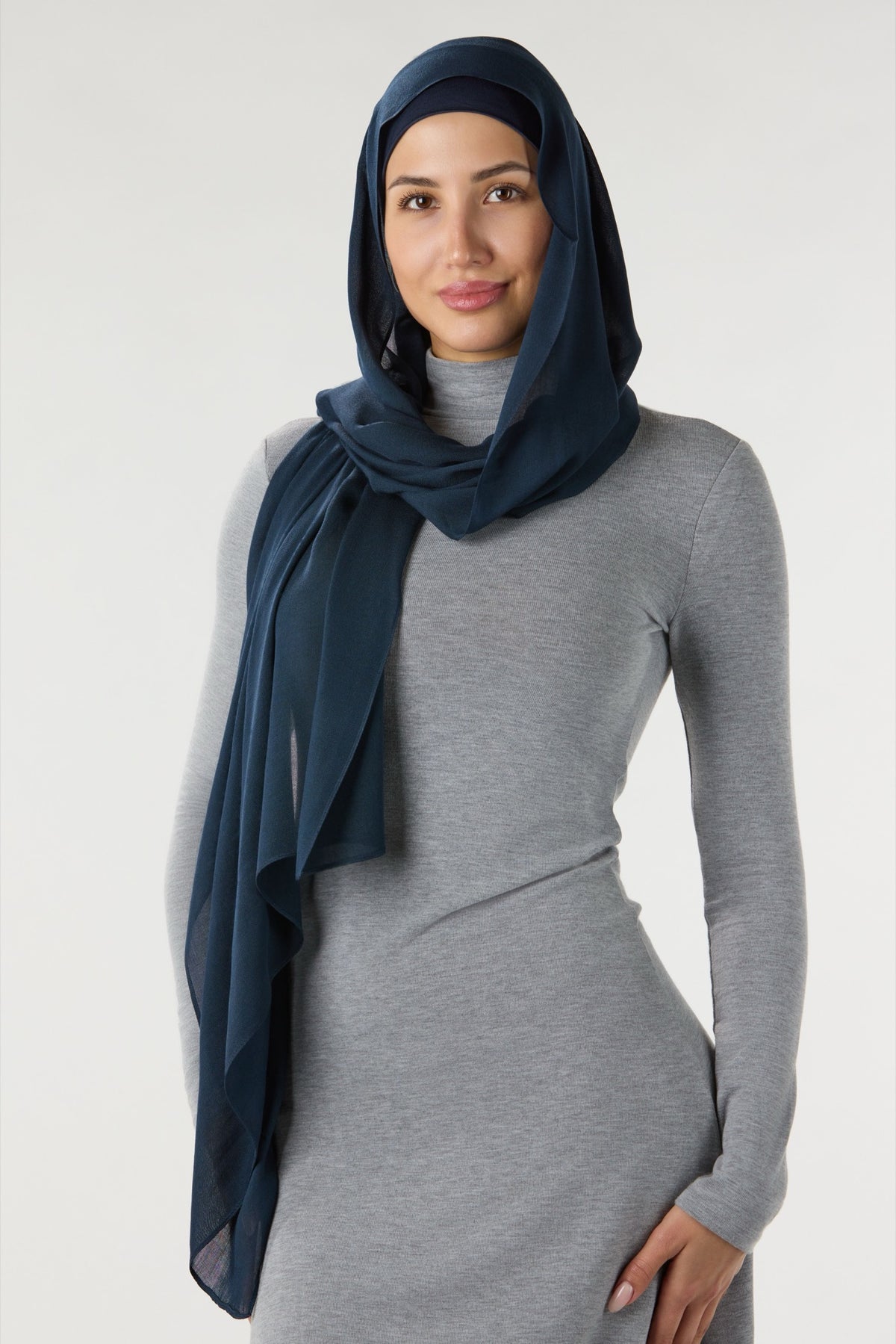 Modal Hijab With Matching Undercap Dark Navy