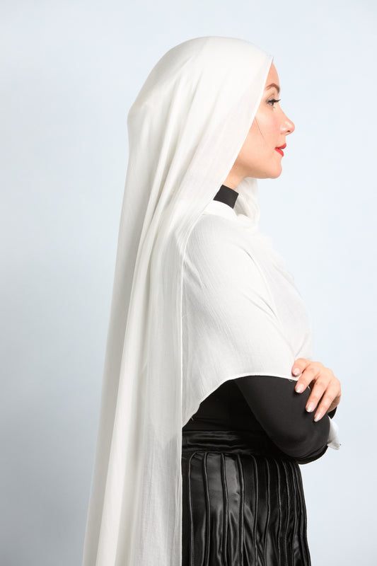 Modal Hijab with Matching Undercap Off White