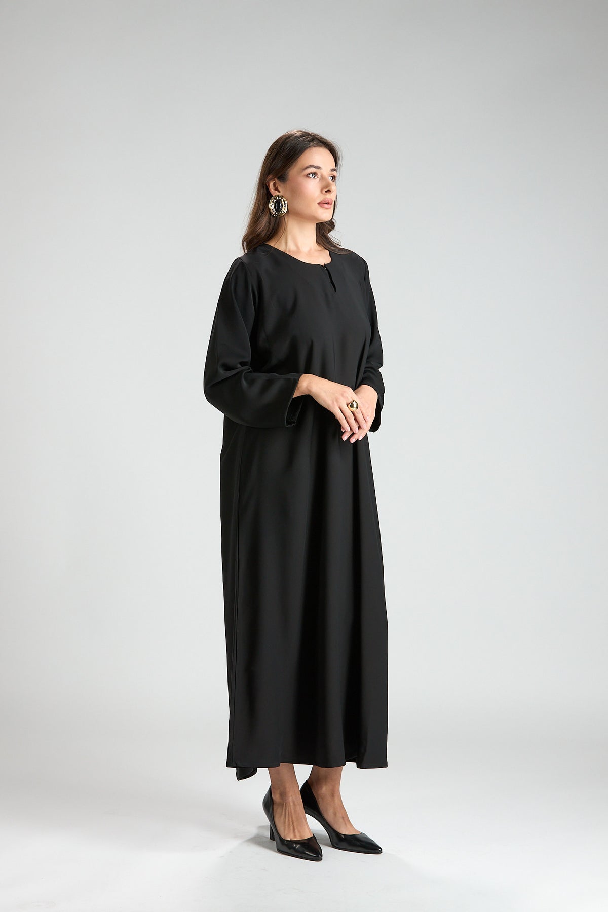 Layali Black Closed Abaya with Scarf
