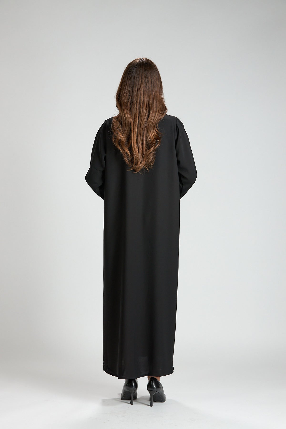 Layali Black Closed Abaya with Scarf