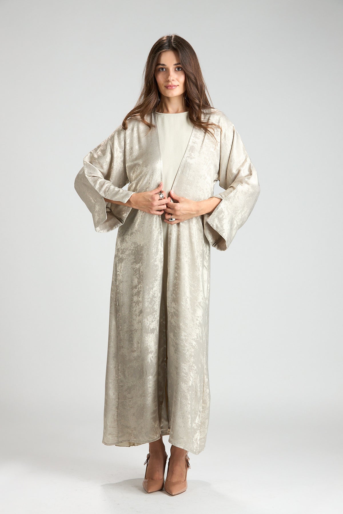 Champagne Éclat Metallic 3-Piece Open Abaya with Inner Dress