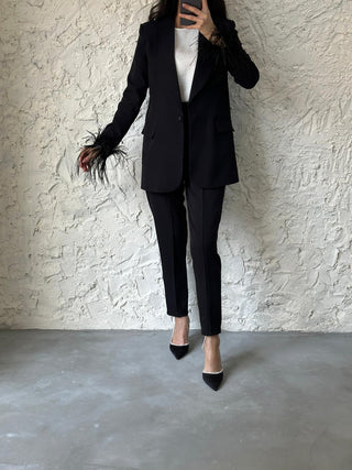 BLACK FEATHER SLEEVE TWO PIECE SUIT