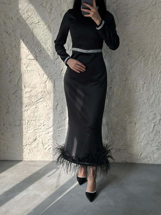 BLACK FEATHERED HEM DRESS